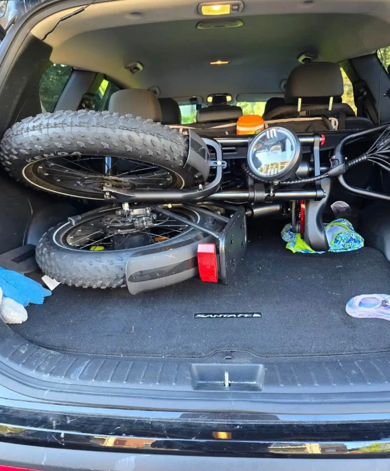 EK6 Max 2.0 parked by a trail